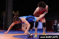 Финал турнира по женской борьбе в весовой категории до 62 килограммов между Айсулуу Тыныбековой и Юкако Каваи (Япония). Токио, 4 августа 2021 г.