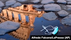 Коронавірус в Італії: карантин по всій країні (фотогалерея) 