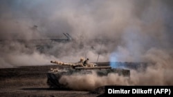 جنگ شدید میان آذربایجان و ارمنستان وارد دومین روزش شد.
