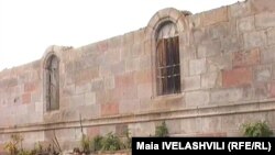 Демонтаж решено приостановить до тех пор, пока специальная комиссия не разберется в том, кому все же принадлежало спорное здание