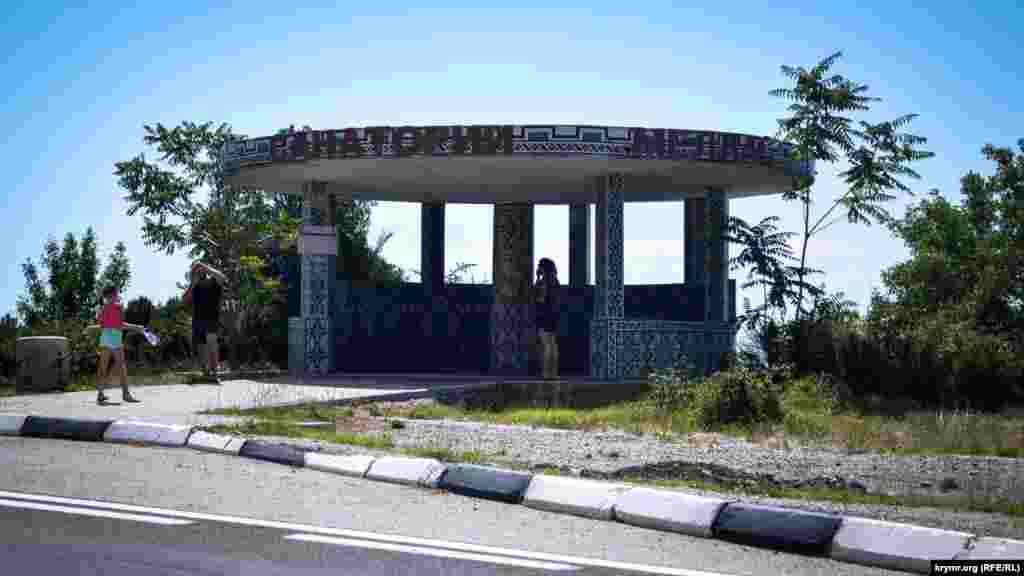 "Mellas" sanatoriyi" turağı yunan örneklerinen yaraştırılğan