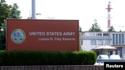 Cartierul general al trupelor americane din Europa de la Wiesbaden, Germania.