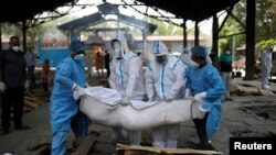 شمار تلفات ناشی از بیماری ویروس کرونا در هند به‌گونه ای بی‌پیشینه افزایش یافته. 