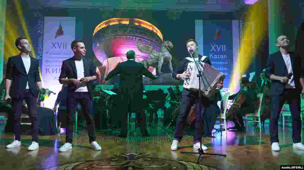 Рәсми ачылыштан бер мизгел