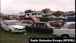 Архивска фотографија: Запленети моторни возила од дрвокрадци во дворот на прилепската подружница на Македонски шуми