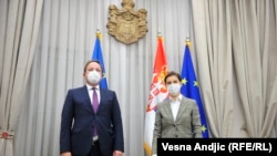 Evropski komesar za proširenje Oliver Varhelji na sastanku sa predsednicom Vlade Srbije Anom Brnabić, 8. oktobar 2020. 