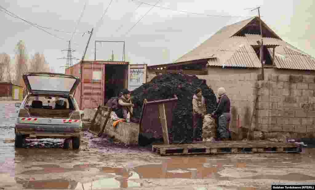 КIора бухку бизнес кхиаме хуьлу къаьсттина Iай. Хала бохкучу доьзалша кегийчу барамашкахь а латтош, хIора кIиранчохь оьцу кIора. &nbsp;