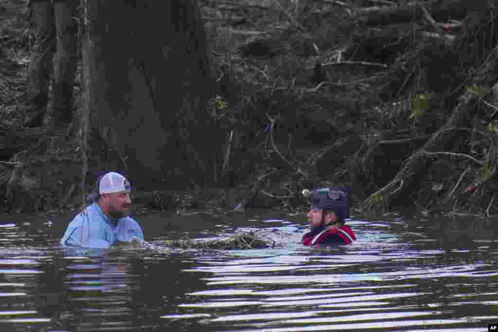 წყალმა დაფარა კერ ოლქის ქალაქები: კერვილი, ინგრამი და ჰანტი. წყალდიდობისგან მიყენებული ზარალი ერთი შეხედვითაც ჩანს, რომ დიდი იქნება, მაგრამ ამ ეტაპზე ხელისუფლების პრიორიტეტი ადამიანების პოვნაა. სამძებრო სამუშაოებში არა მხოლოდ მაშველები, მოხალისეებიც არიან ჩართულები.