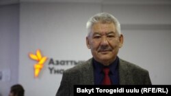 Азимбек Бекназаров.