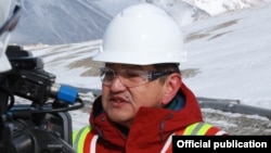 Акылбек Жапаров.