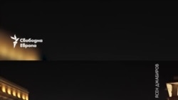 „Омръзна ни от цирковете“. Защо хората продължават да протестират