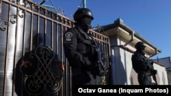 Peste 200 de percheziții au loc în mai multe locații din țară. Imagine de arhivă. 