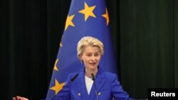 Ursula von der Leyen u Tirani, oktobar 2025.