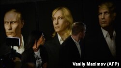 Портрети російського президента Володимира Путіна (ліворуч), президента США Дональда Трампа (праворуч) та лідерки ультраправого «Національного фронту» Марін Ле Пен (в центрі) під час президентської кампанії Трампа