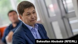 Сапар Исаков.