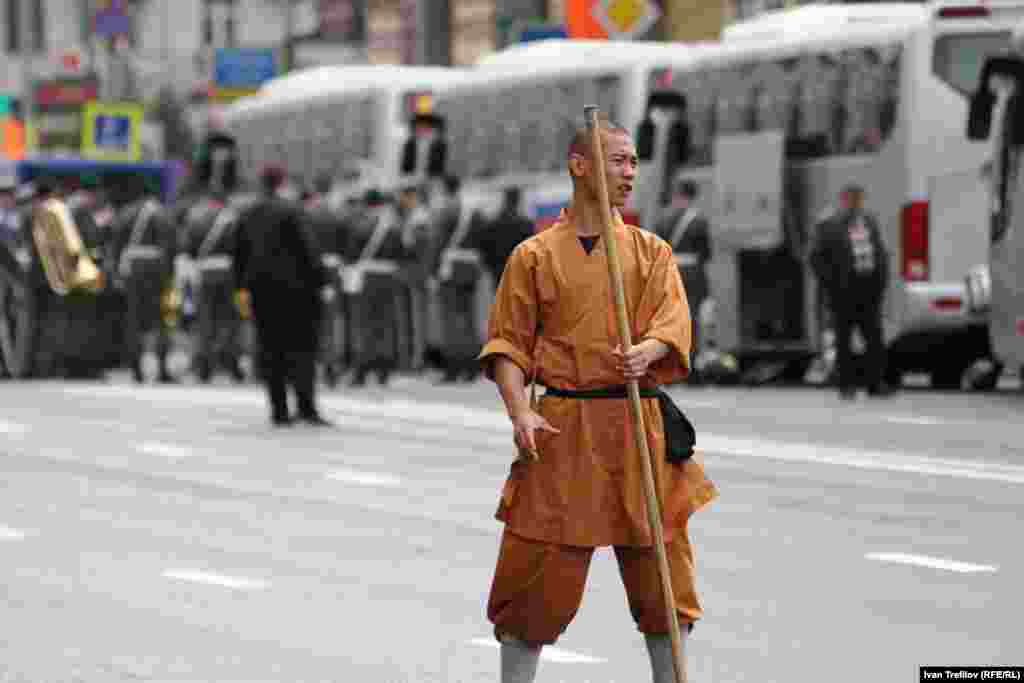 Праздник Москвы в "день тишины".&nbsp;Шаолиньские монахи в фестивале оркестров "Спасская башня"