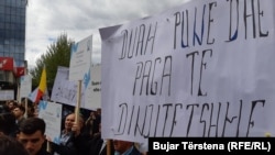 Protesta e punëtorëve në Ditën Ndërkombëtare të Punëtorëve në Prishtinë, 1 maj 2022
