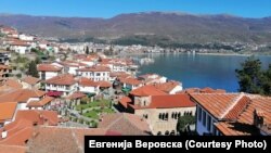 Фотографија од серијалот „Поздрав од мојот прозорец“ (Охрид , Северна Македонија)