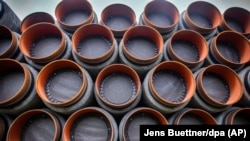 Архивска фотографија- цевки за гасоводот Северен поток 2