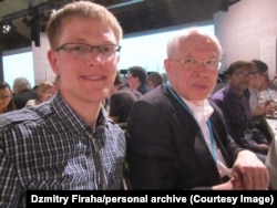 Дзьмітры Фірага з нобэлеўскім ляўрэатам 2001 году па хіміі Р’ёдзі Ноёры