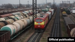 Мунай ташыган вагондор (иллюстрациялык сүрөт).