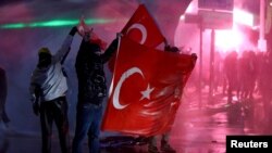 Protestë kundër arrestimit së kryebashkiakut të Stambollit, Ekrem Imamoglu, në Ankara, 23 mars.