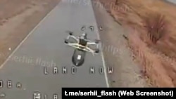 O dronă ucraineană cu fibră optică în acțiune