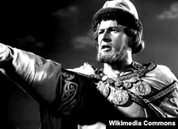 Микола Черкасов у ролі Олександра Невського в радянському фільмі Сергія Ейзенштейна «Олександр Невський» (1938 рік)