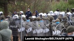 илустрација, граничен премин меѓу Полска и Белорусија