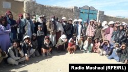 دی زیاتوي، کله چې باران او باد شي، دوی له خپلو زړو خیمو بیدیا ته وځي، ځکه د چتونو د راغورځيدو ویره ورسره وي.