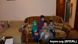 Rustem İsmailovnıñ ailesi