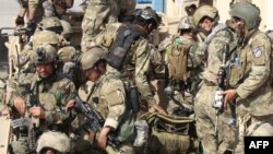 Afghan special forces arrive in Kunduz on September.