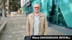 Для того чтобы добиться справедливости и наказать виновных, Владимир Чикин почти шесть лет живет в Абхазии и постоянно судится