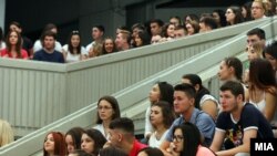 . Студенти, факултети, студент. УКИМ.