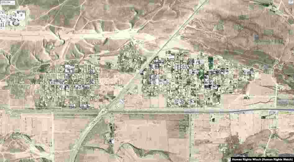 Satellit arkaly alnan bu suratlarda "Gaža" sebintiniň günorta böleklerindäki jaýlaryň ýumrulmagyndan ozalky (2013 ý.) we soňraky ýagdaýyny (2017 ý) synlasa bolýar. &copy; 2017 CNES - Airbus DS; &copy; 2017 DigitalGlobe; Çeşme: Google Earth 