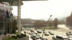 იუსტიციის სახლთან უცხოელებზე მიწების გასხვისების წინააღმდეგ აქცია დაიწყო