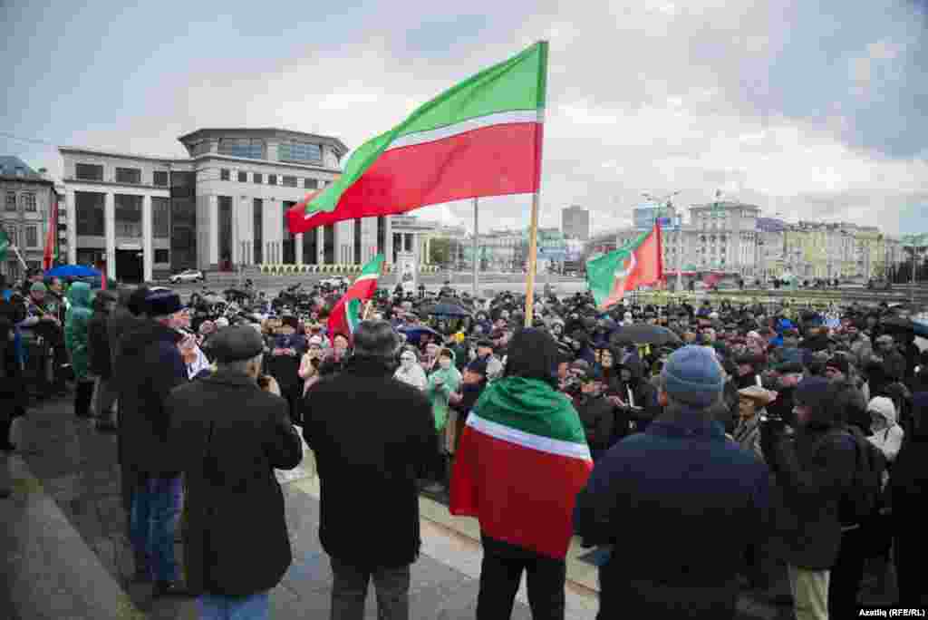 Чарада катнашучылар