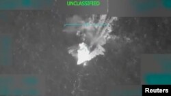 Pamje nga sulmi ndaj varkës nga Venezuela, që u publikua nga presidenti Trump.