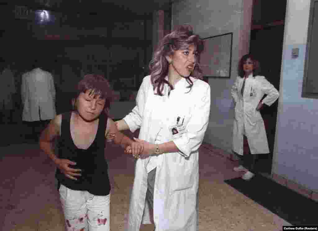 An injured girl in a Sarajevo hospital on August 3, 1992. A United Nations report&nbsp;concluded that at the height of the siege, more than 3,000 shells were falling on the city each day.