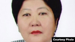 Айчүрөк Самакова.