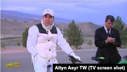 Türkmenistanyň prezidenti Gurbanguly Berdimuhamedow we Wise-premýer Şamuhamet Durdylyýew 