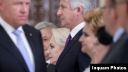 Premierul l-a amenințat în mai multe rânduri pe președinte cu plângeri penale. Ultimul motiv de dispută îl reprezintă numirea miniștrilor interimari. 