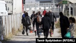 12 октября. Кыргызстан. КПП «Акжол-автодорожный».