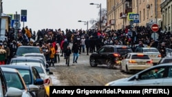 Казанда протест белдерүчеләр 