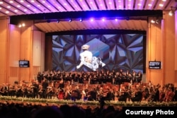 Multe din concertele de la Festivalul George Enescu sunt ținute de unele din cele mai mari orchestre simfonice ale lumii la Sala Palatului.