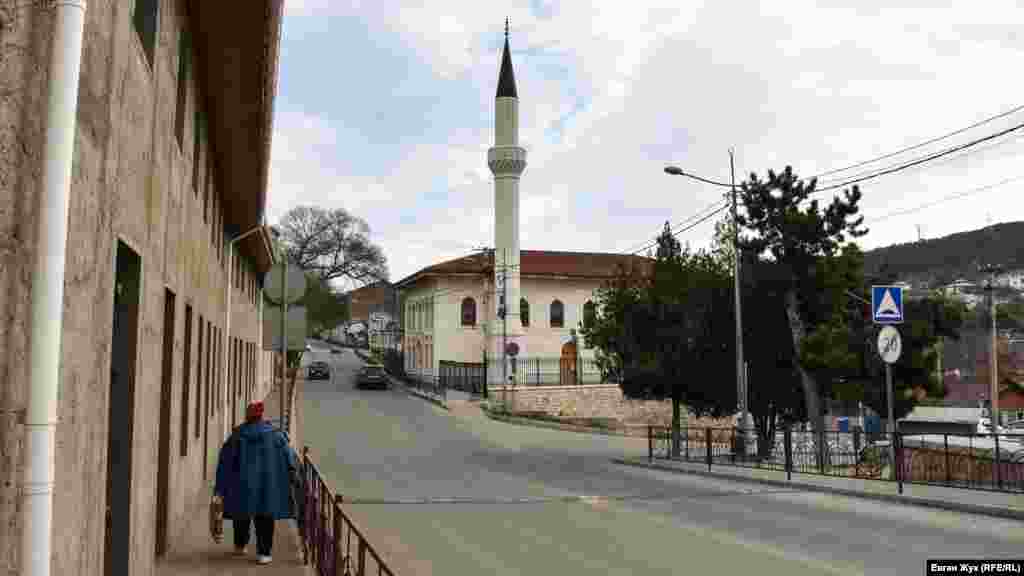 Orta Cami 1674 senesine aittir