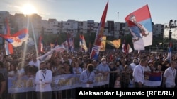 Atmosfera ispred hrama Hrista Spasitelja u Podgorici dan prije ustoličenja episkopa Joanikija na Cetinju, Crna Gora, 4. septembra 2021. godine