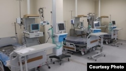 Кыргыз-түрк ооруканасындагы жабдуулар.